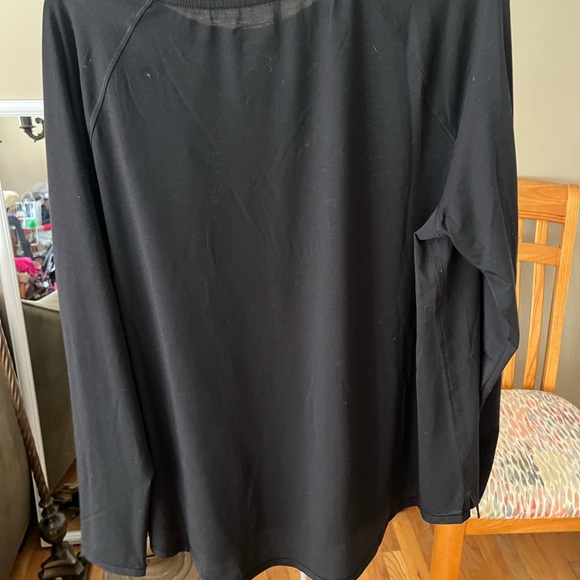 Northface black Athletic top - Picture 4 of 8